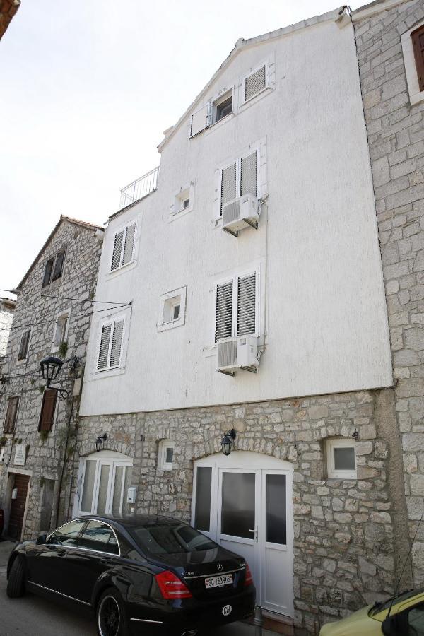 City Center Suites Vodice Eksteriør billede